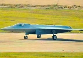 Letoun 6. generace Shenyang J-50