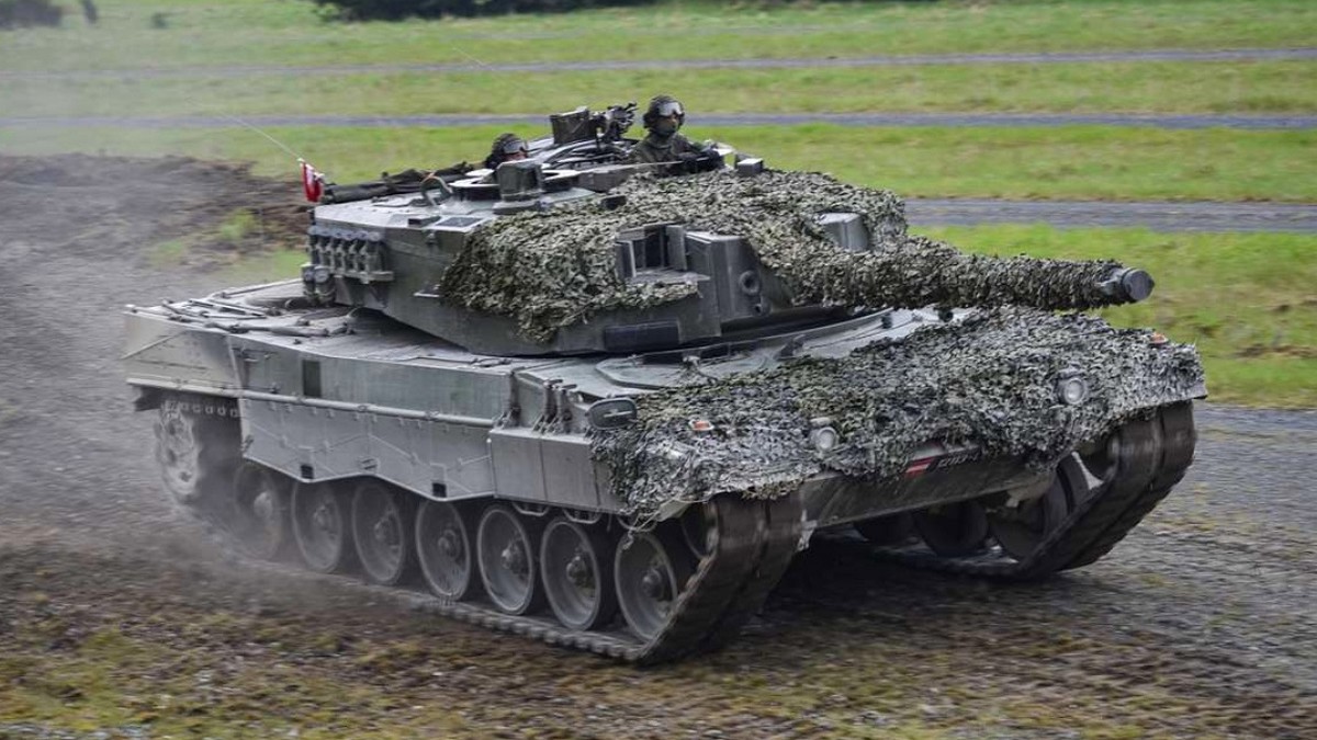 Video: Rusové se snažili marně, Leopard 2A4 se ulovit nenechal. Mezi údery prokličkoval a všem se vyhnul