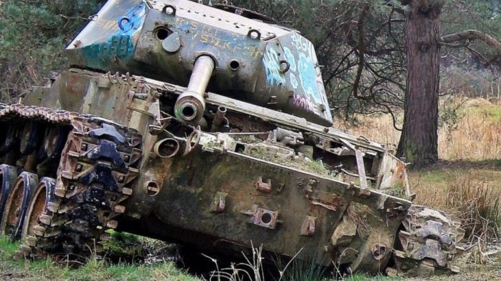 Opuštěný tank T-62