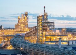 Ropná rafinerie Gazprom Neftekhim Salavat