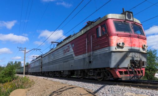 Ruská elektrická lokomotiva, nákladní vlak