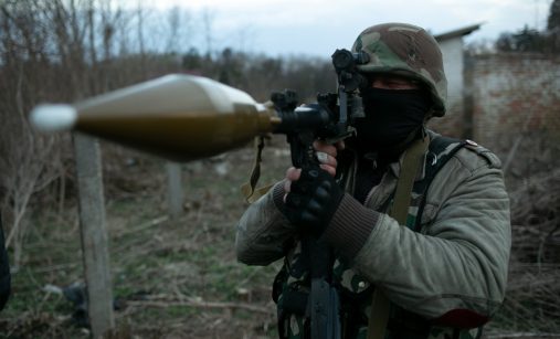 Voják s RPG-7