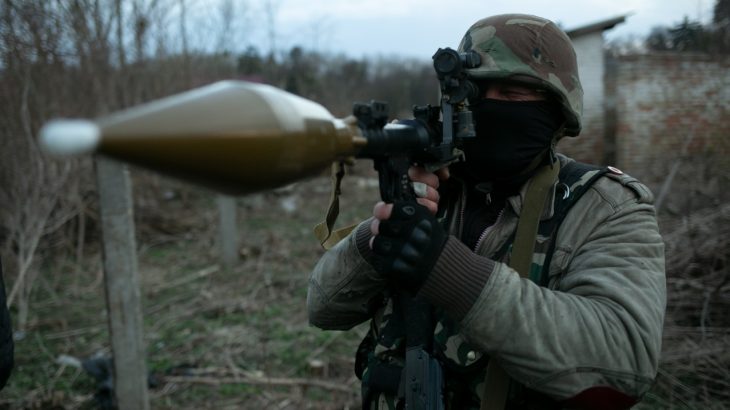 Voják s RPG-7