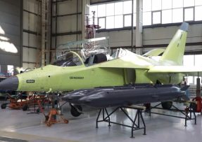 Prototyp Jak-130M