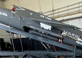 Střely Ragnarök na WQ-58 Valkyrie