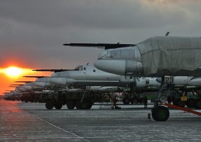 Bombardéry Tu-95 na základně Engels-2