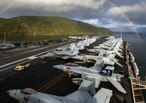 Letouny F/A-18E/F Super Hornet na USS Gerald S. Ford