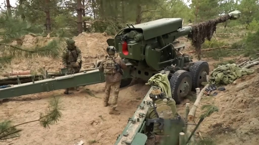 Houfnice 2P22 Bohdana-BG v okopu