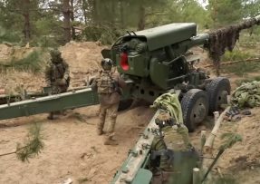 Houfnice 2P22 Bohdana-BG v okopu