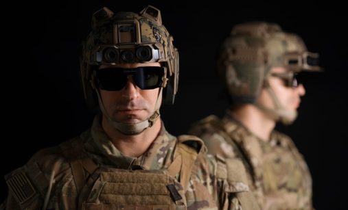 Helma se systémem EagleEye