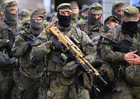 Cvičení německých vojáků