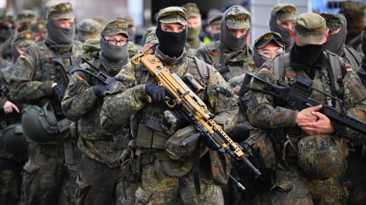 Cvičení německých vojáků