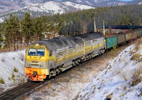 Ruský nákladní kontejnerový vlak