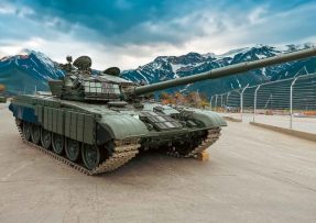 Tank T-72EA modernizovaný v areálu české zbrojovky Excalibur Army