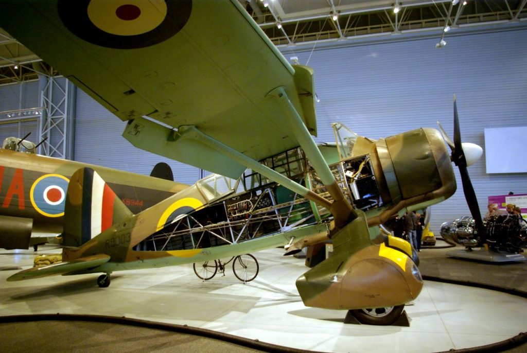 Westland Lysander,s otevřenýmy kryty, Kanadské letecké muzeum, Ottawa