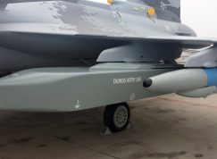 JAS 39E Gripen se střelou Taurus