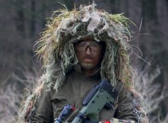 Voják v obleku Hejkal