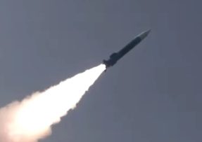 Protilodní balistická raketa P282 SMASH