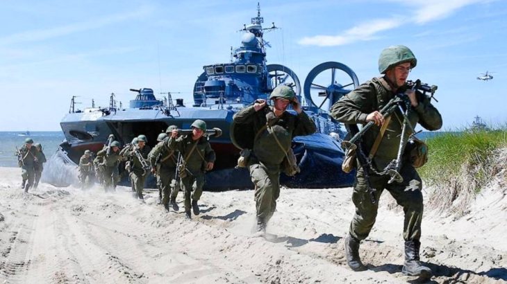 Ruští výsadkáři u vznášedla