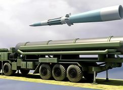 Zovrazení odpalovacího vozidla a střely systému S-500