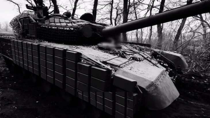 Tank T-72 brigády Azov