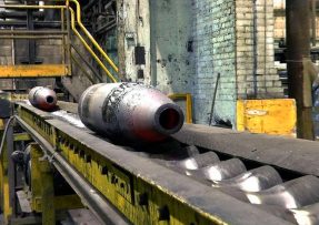 Výroba pouzder dělostřeleckých granátů