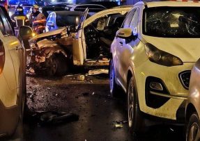 Auto generála Fanila Sarvarova