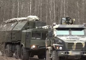 Vozidla systému Orešnik v Bělorusku