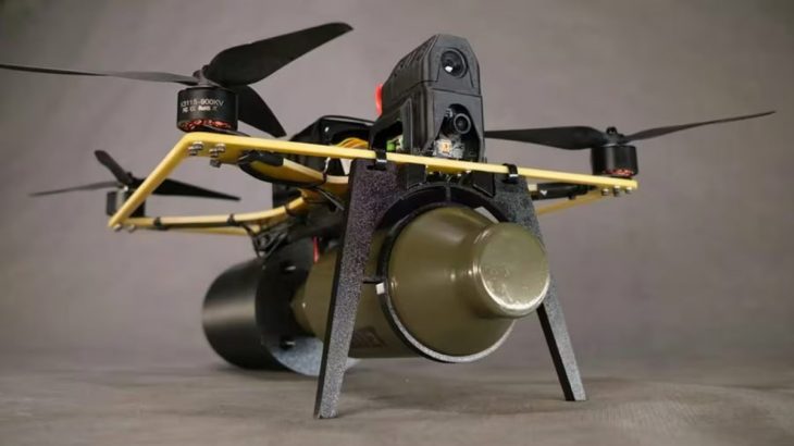 Dron Princ Vandal s optickým kabelem