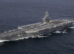 Letadlová loď USS Abraham Lincoln