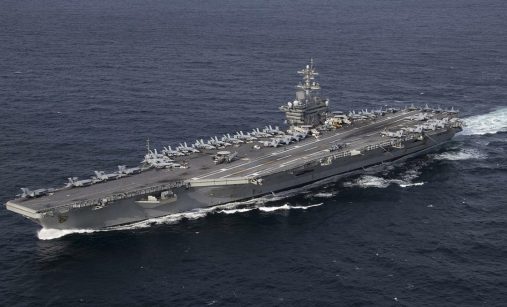 Letadlová loď USS Abraham Lincoln