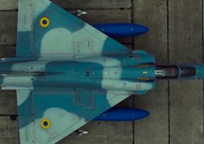 Mirage 2000 se střelami Magic-2