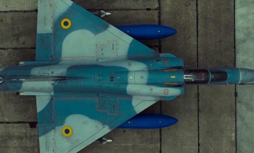 Mirage 2000 se střelami Magic-2