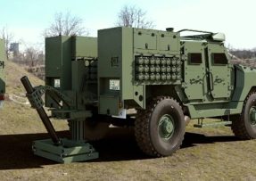 Vozidlo Patriot s minometem