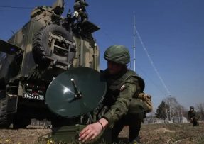 Ruské jednotky s komunikačním vybavením