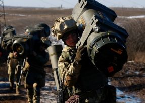 Ukrajinští vojáci s NLAW