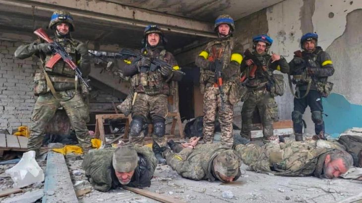 43. brigáda ukrajinské armády zajala 4 Rusy, kteří chtěli vztyčit vlajku v obci Kivšarivka