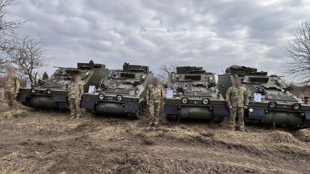 Vozidla CVR(T) z Lotyšska pro Ukrajinu