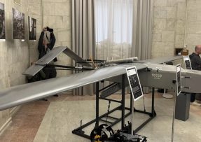 Vystavený dron FP-2