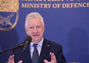 Ministr obrany Jaromír Zůna