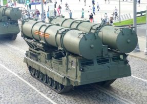 Vozidlo TELAR systému S-300V4