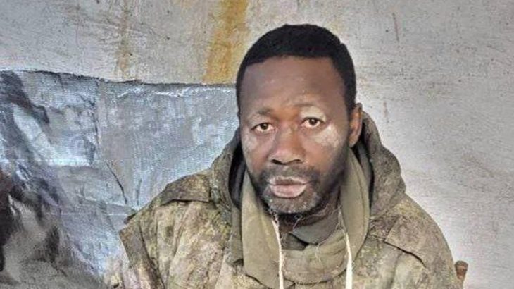 Ukrajinci zajatý africký žoldnéř