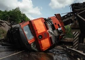 Zničený vlak v Kurské oblasti