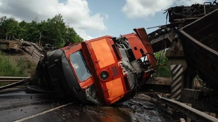 Zničený vlak v Kurské oblasti