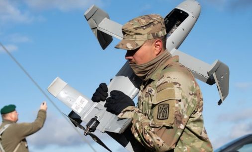 Interceptor, dron, AS3 Surveyor