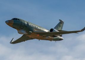Námořní hlídkový letoun Falcon 2000 Albatros