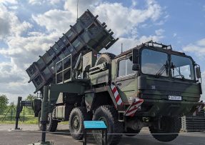 Odpalovací vozidlo MIM-104 Patriot