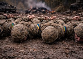 Ukrajinští zajatí vojáci