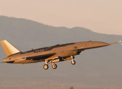 Dron YFQ-44A