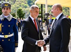 Andrej Babiš a Ilham Alijev v Ázerbájdžánu